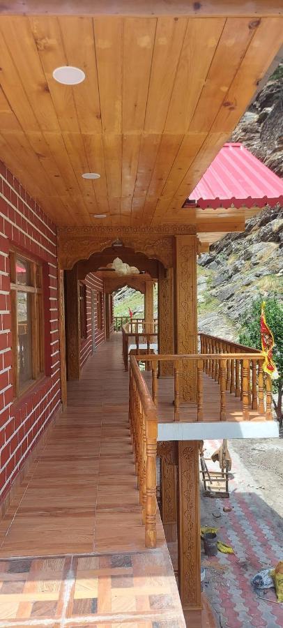 Hotel Royal Hillcrest Harsil Exterior photo